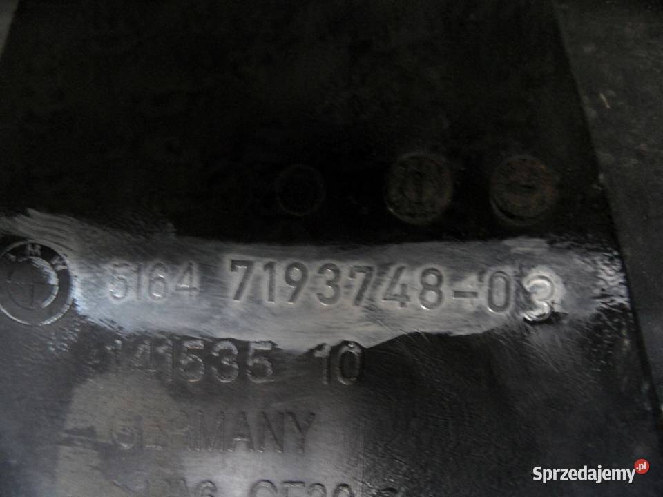 BMW E81 I E87 LIFT 10r pas przód 7193748 osobowe Motoryzacja