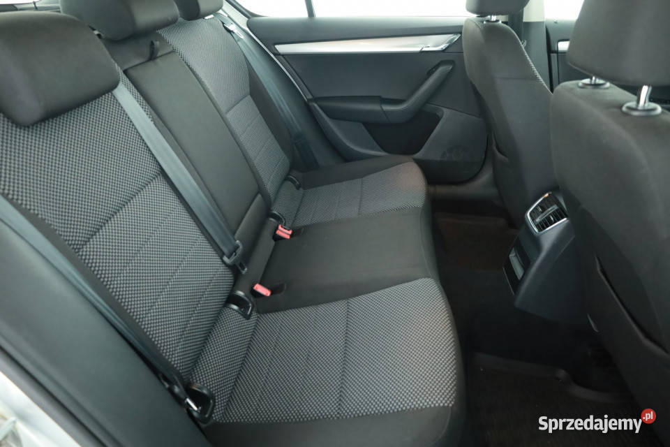Skoda Octavia 14 TSI wielofunkcyjna kierownica Octavia Piaseczno