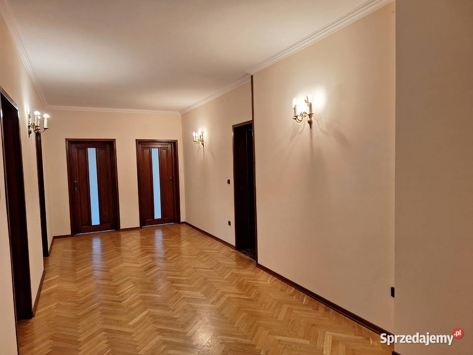Stary Anin wydzielone 5 pokojowe mieszkanie w Warszawa