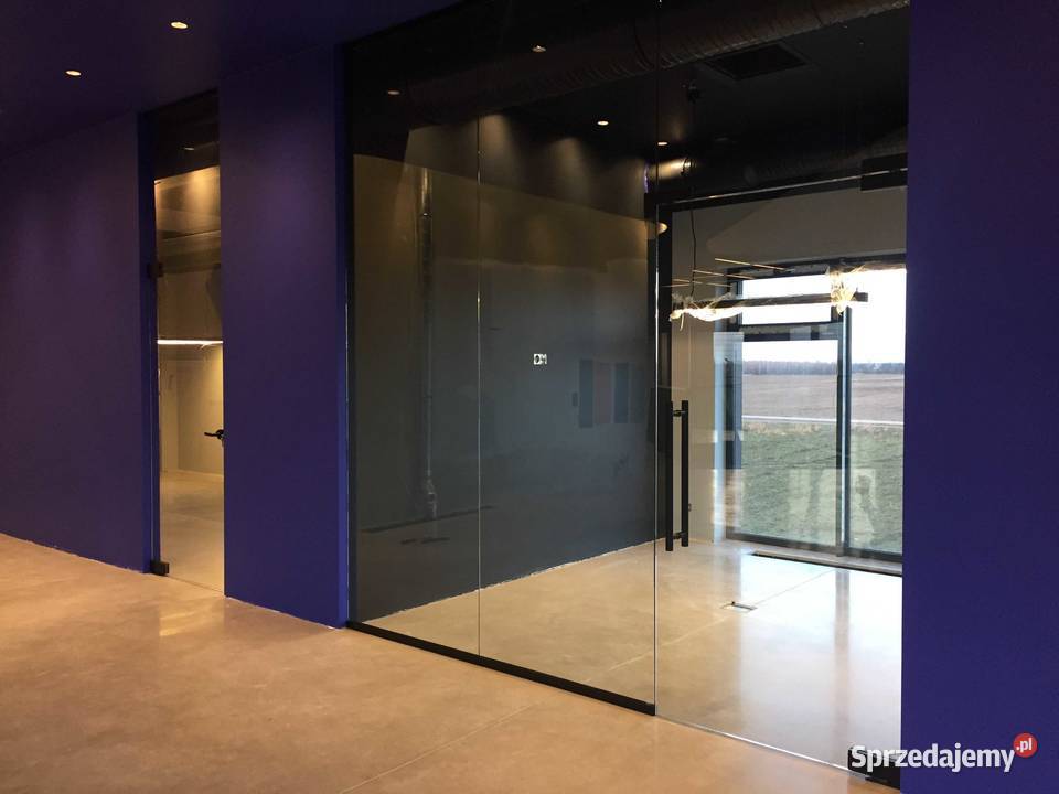 Nowoczesne Ścianki Szklane z inteligentną folią Poznań