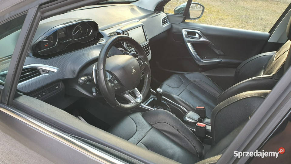 Peugeot 2008 16 HDI AUTOMAT STYLE NAVI Rok produkcji 2013 Chmielnik