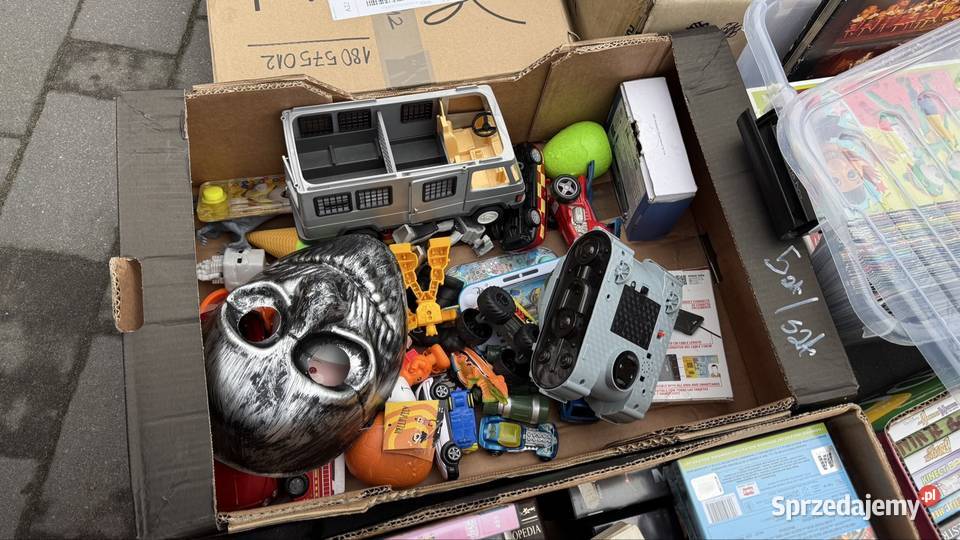 Zestaw mix filmy dvd gry pc 2 ksiazki zabawki