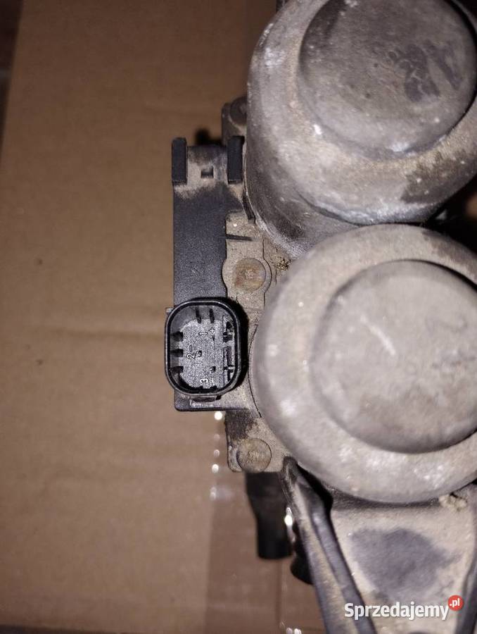 Pompka pomocnicza plyny do BMW E39 Części samochodowe Bachów sprzedam