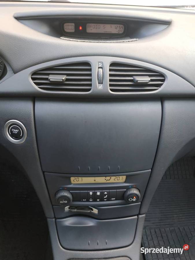 RENAULT LAGUNA II 18 benzyna 2003 HATCHBACK Rok produkcji 2003 Laguna podlaskie