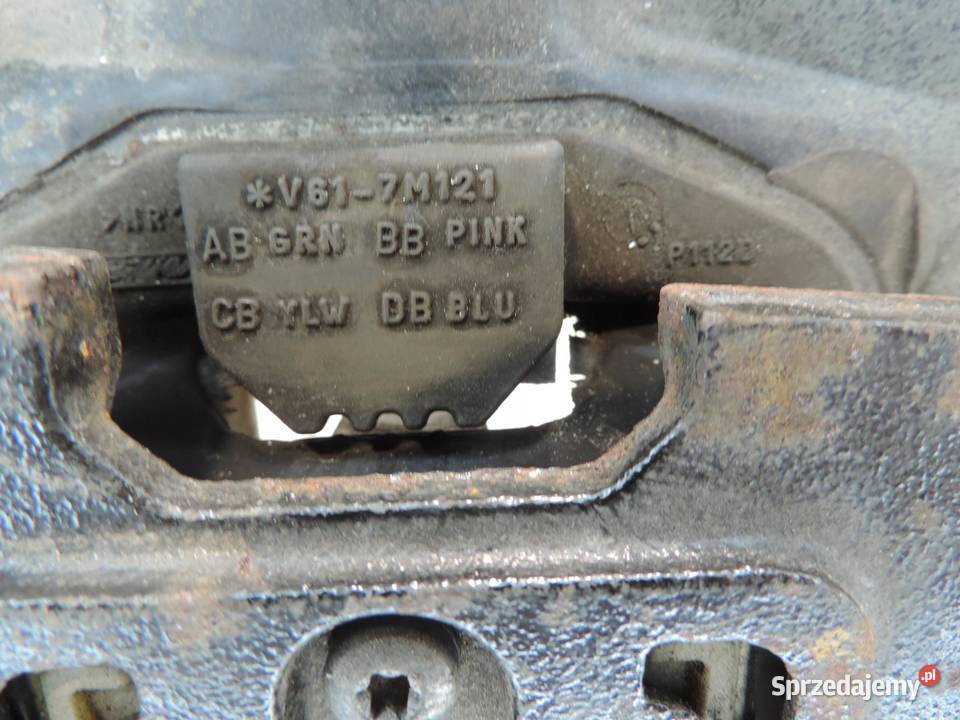 FORD FOCUS III MK3 16 TDCI ŁAPA PODUSZKA SKRZYNI Części montażowe