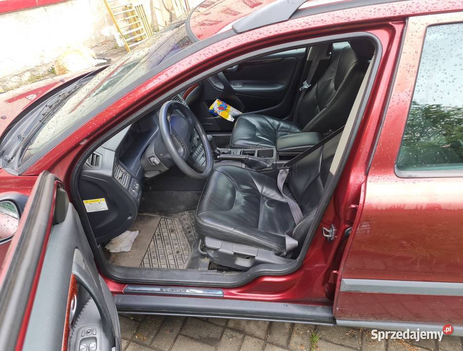 Volvo v70 25 tdi opłaty na serwisowany w ASO