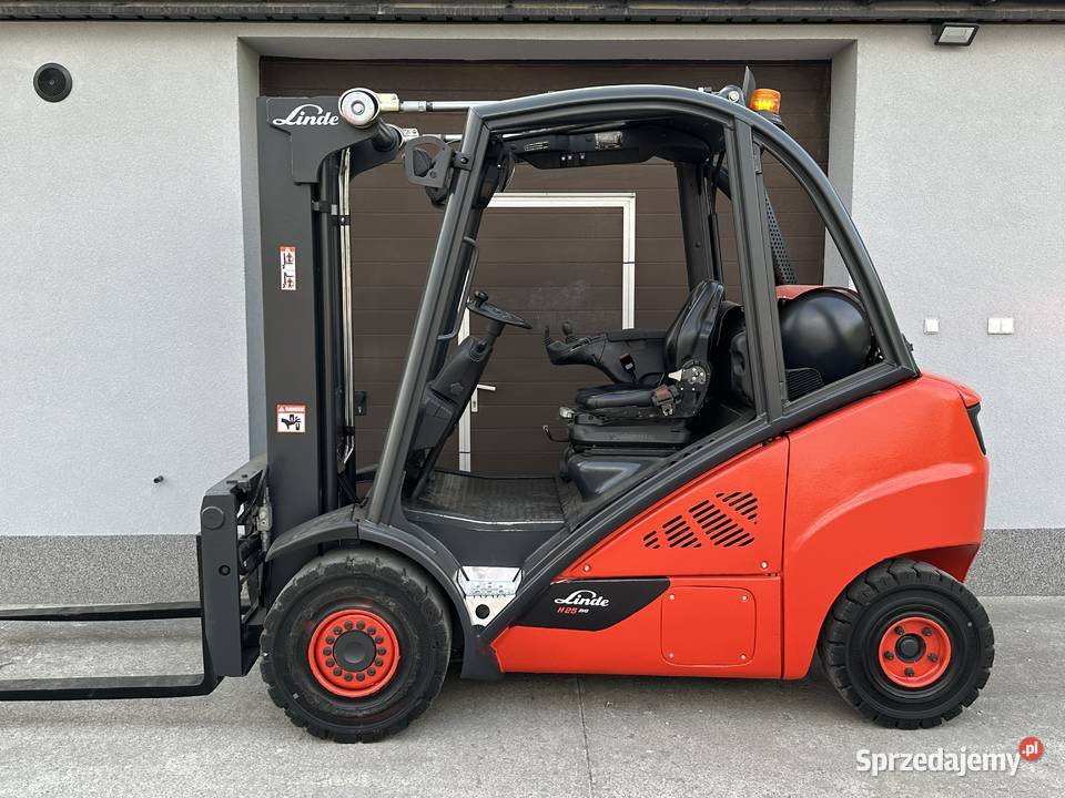 Wózek widłowy Linde H25T02 Evo Triplex 47m 4 gaz Wózki widłowe Sandomierz
