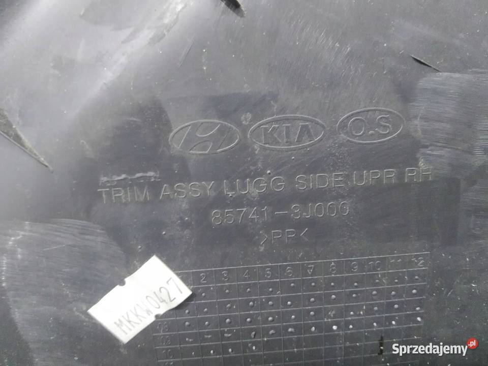 TAPICERKA BOCZEK BAGAŻNIKA PRAWY TYŁ Hyundai
