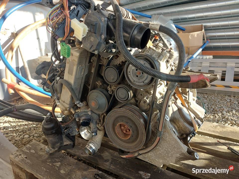 Silnik BMW X3 uszkodzony sprzedaż w całości