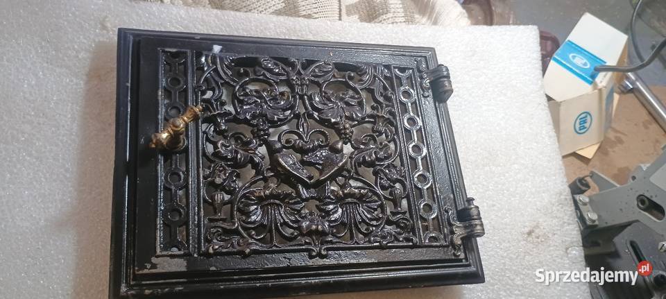 Ażurowe drzwiczki żeliwne do pieca Ręków