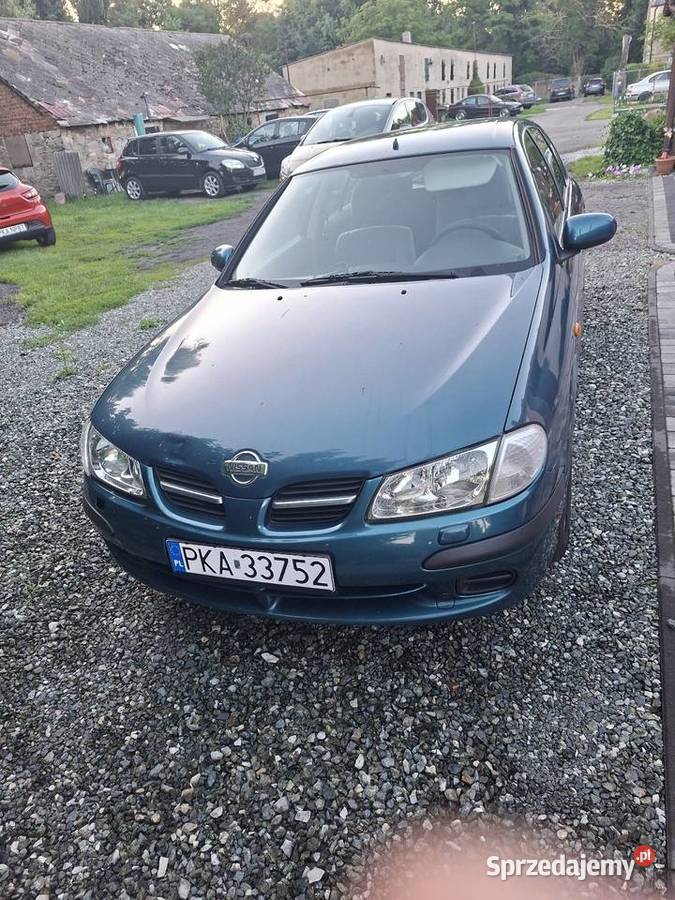 Nissan Almera