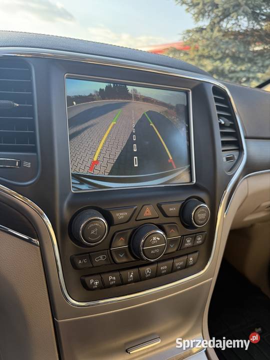 Jeep Grand Cherokee Overland sprowadzony świętokrzyskie