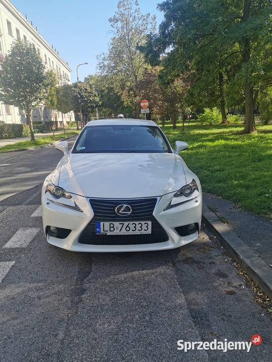 Lexus is 250 Radom