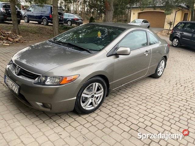 Honda Civic VIII coupe 18 16v 160 radio podlaskie Białystok