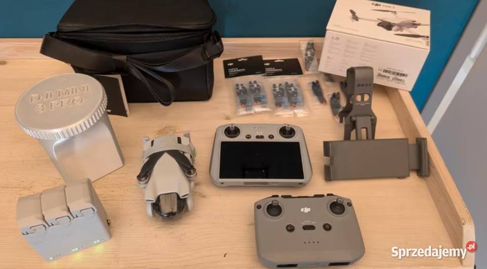Zestaw DJI Mini 3 Fly More Combo z akcesoriami lubelskie Marysin sprzedam