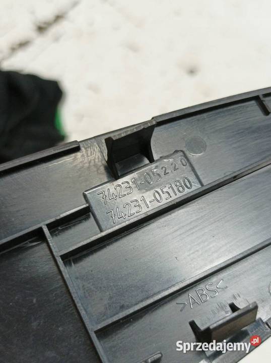 PRZEŁĄCZNIK SZYB LEWY PRAWY PRZÓD KPL T27 Toyota sprzedam