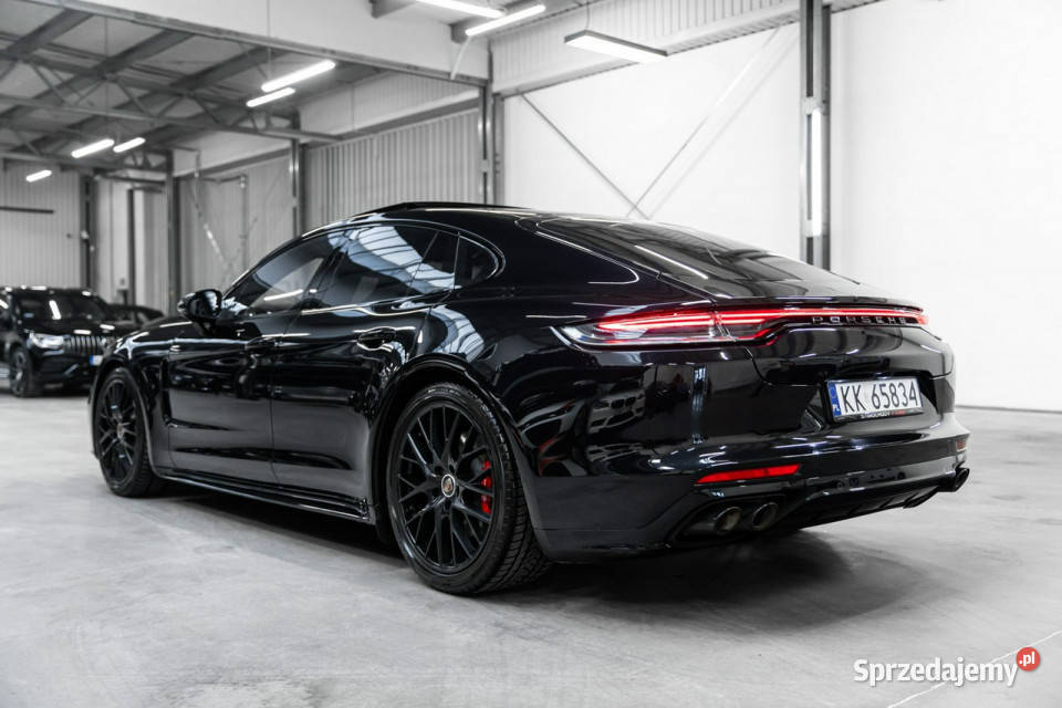 Porsche Panamera GTS lift SportDesign Skrętna oś