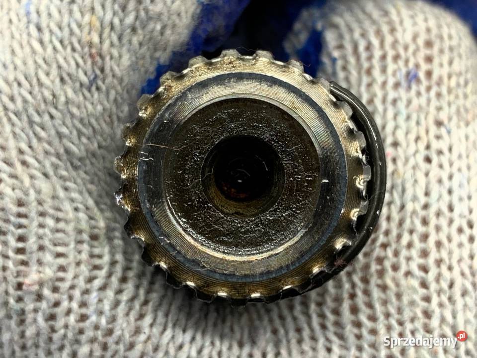 PÓŁOŚ PRAWY PRZÓD TOYOTA YARIS I 10 65 9905