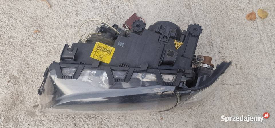 Reflektor lampa xsenon bmw e46 Sieradz sprzedam