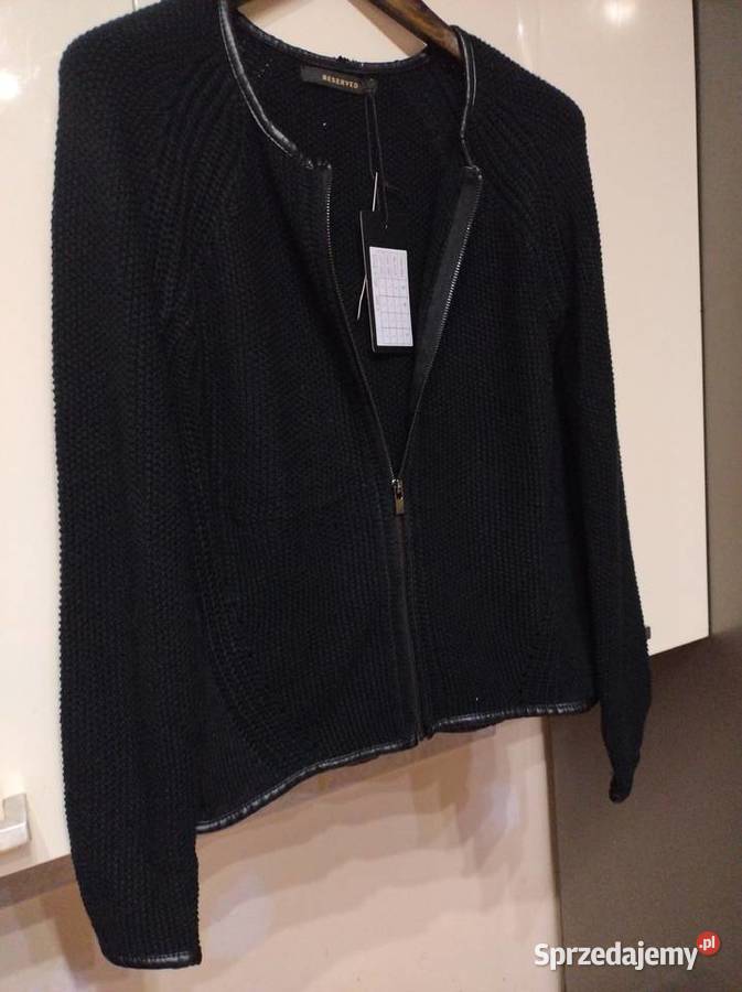 Kardigan w kolorze czarnym z lamówkami