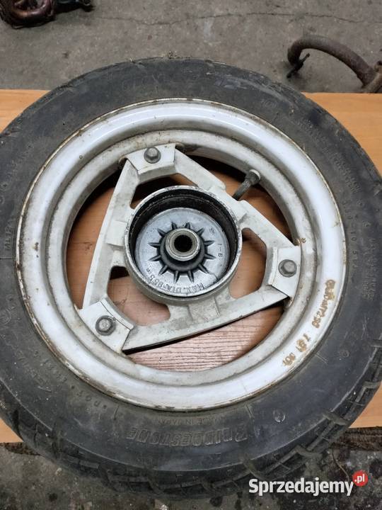 Honda skuter koło 10 2T Łubno