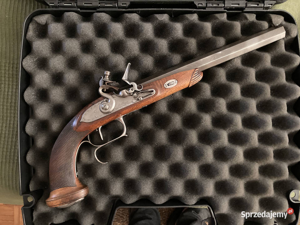 Pistolet skałkowy Le Page produkcji Pedersoli dolnośląskie