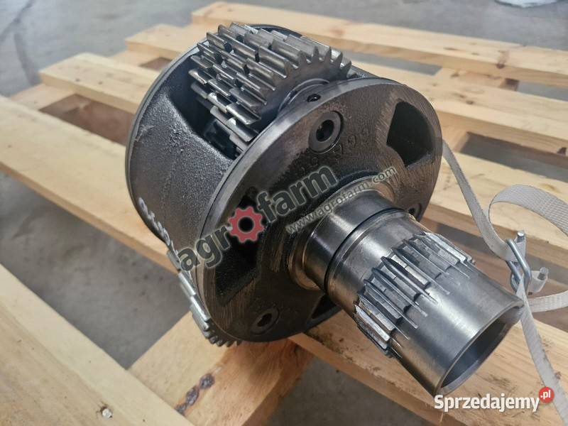 Reduktor Valtra C90 M120 T130 XM130 Byków