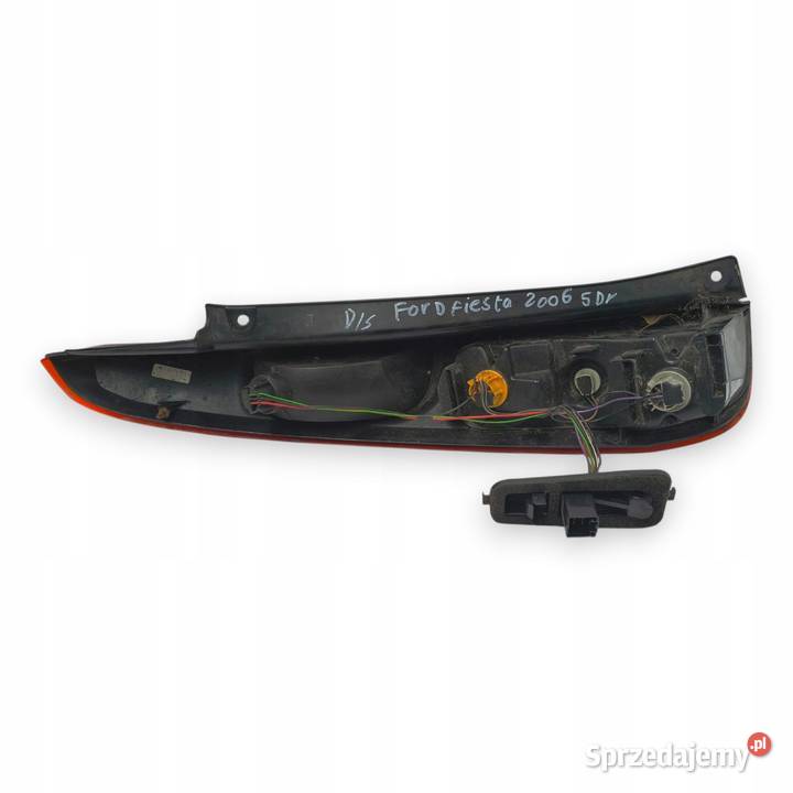 LAMPA PRAWA Ford Fiesta Mk6 VI lift 5D prawy tył Chełm