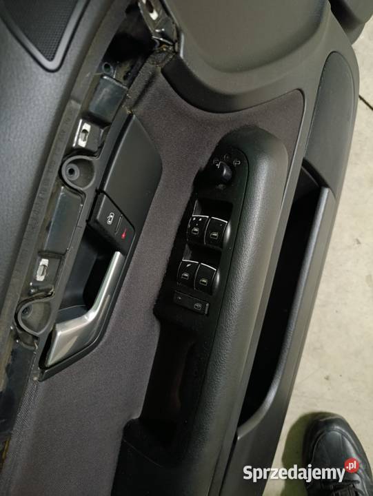 Szpedam zapasowe części do Audi a4b6 avant Wrocław