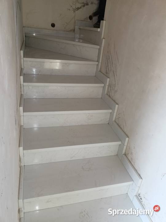 Schody i parapety Marmur granit opolskie Zdzieszowice