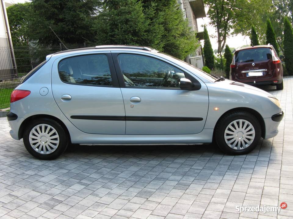 Śliczny Peugeot 206 14 5drzwi Piękny kolor elektryczne szyby Czechówka sprzedam