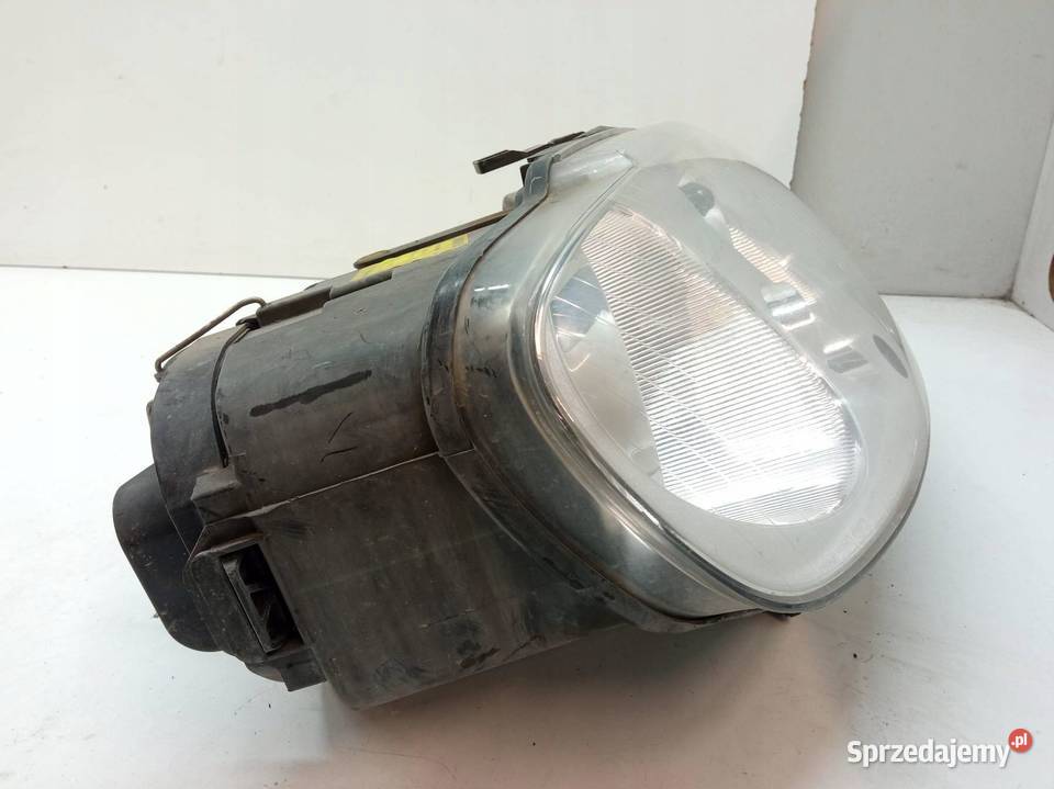 LAMPA PRZÓD PRAWA EUROPA 2K0941006D VW Lampy przednie
