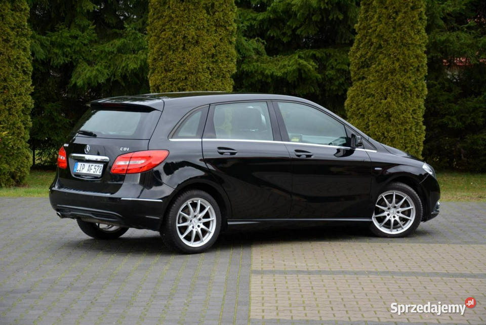 Mercedes B 180 Avantgarde Navi Skóry Kamera elektrochrom. lusterka boczne Mercedes-Benz mazowieckie Ostrów Mazowiecka