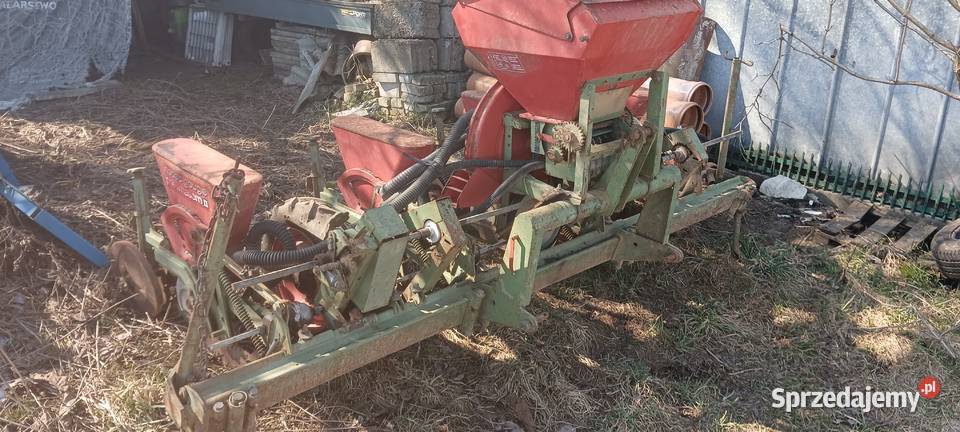 Siewnik kukurydzy 4 rzędowy Siewniki i sadzarki kujawsko-pomorskie Kamień Krajeński