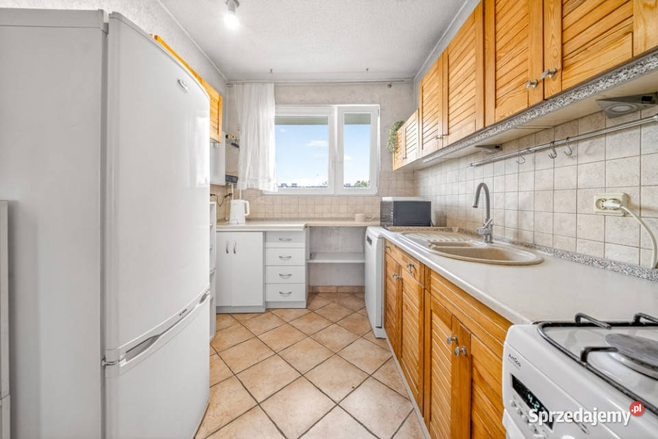 4 pokoje oddzielna kuchnia balkon w centrum balkon