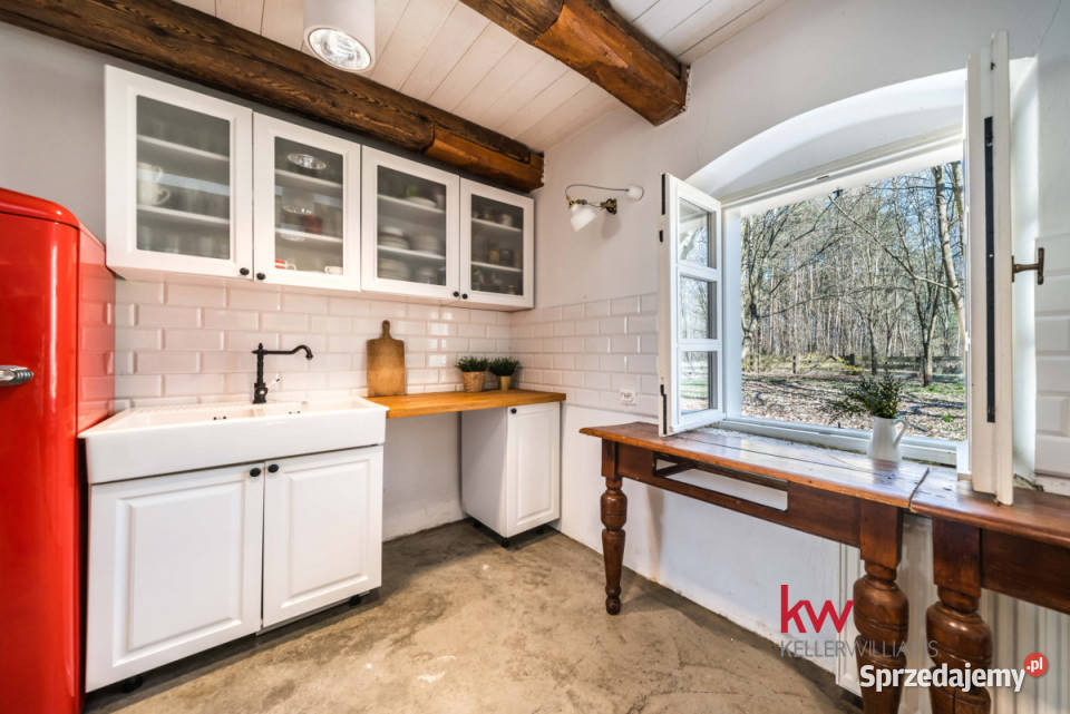 Dom wolnostojący 250m2 Czarnybród 2 piętra wielkopolskie