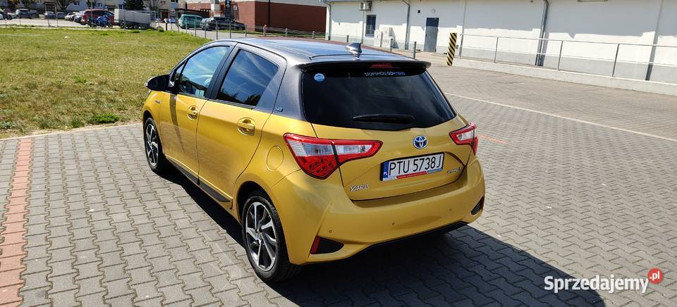 Toyota Yaris Salon Polska automatyczna Yaris Turek