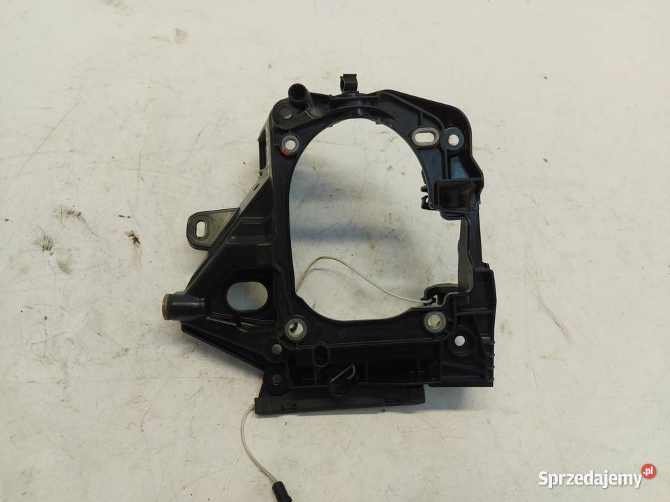 PORSCHE Taycan 4S 9J1 Obudowa gniazda ładowania