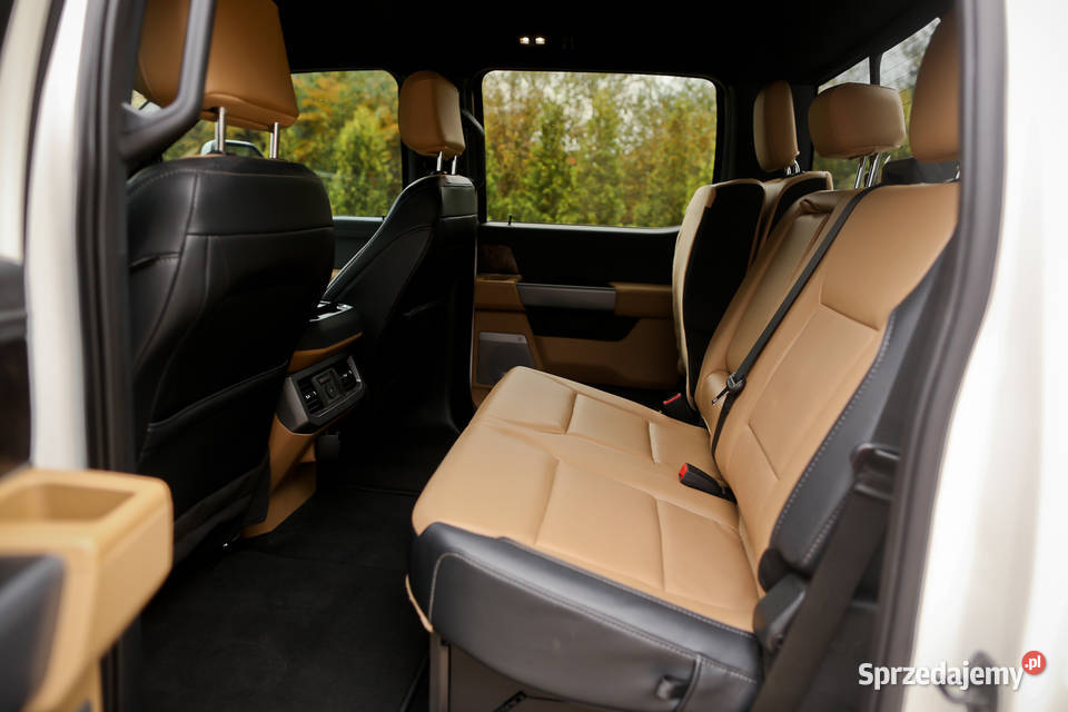 2023 Ford F350 67 diesel 4x4 Samochody ciężarowe Karnin