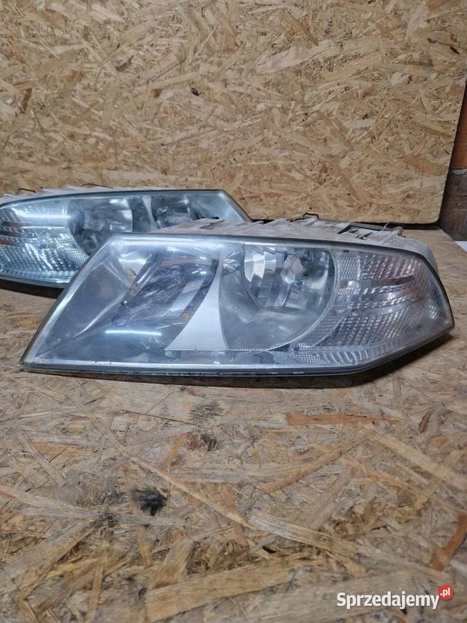 Skoda octavia II Lampa lewy prawy przód Kopacz sprzedam