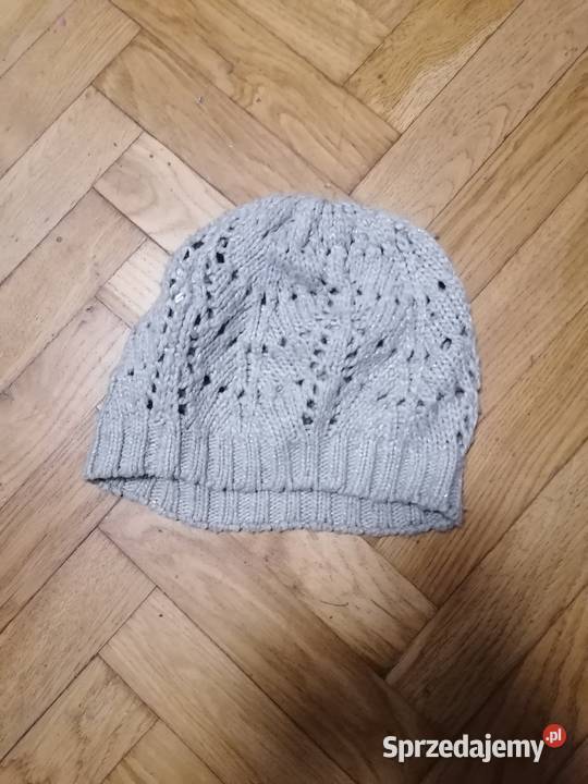 Czapki różne rodzaje sprzedam