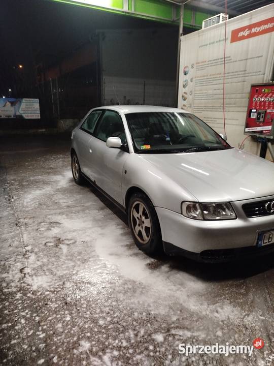 Sprzedam audi a3 18 turbo światła przeciwmgielne