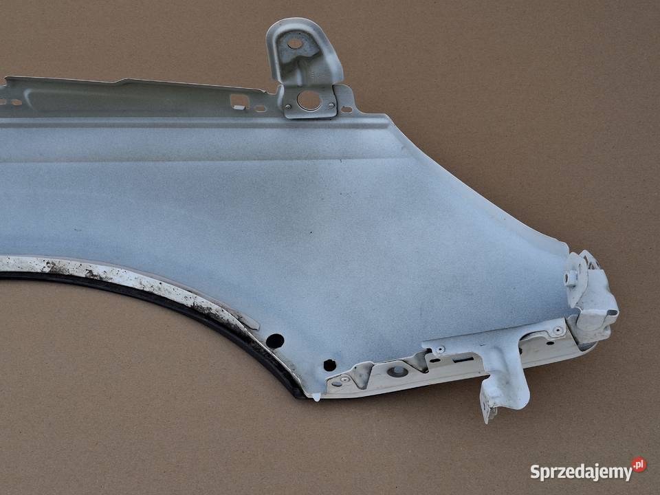 AUDI A4 B9 LIFT ALLROAD BŁOTNIK LEWY PRZÓD Bieleń