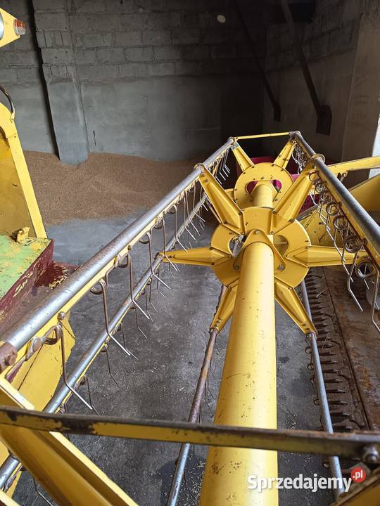 Sprzedam kombajn zbożowy Holland 1520 nieuszkodzony Konin