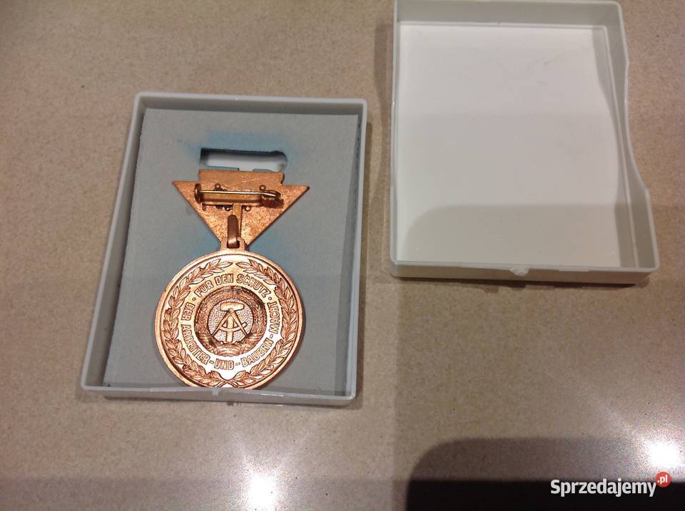 Odznaka Medal Rezerwisty Armi Niemieckiej DDR Militaria sprzedam