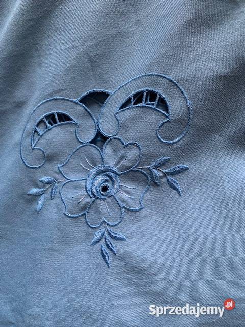 Obrus niebieski haftowany 178137 wiskoza Częstochowa