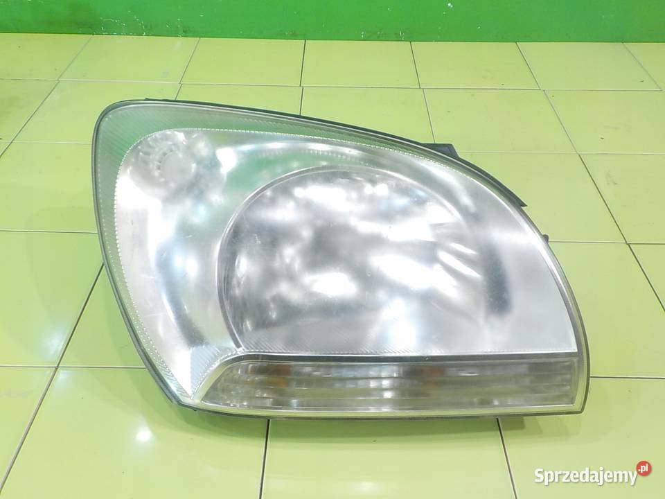 KIA SPORTAGE II 20 CRDI 06r 5D lampa prawa przod Suków