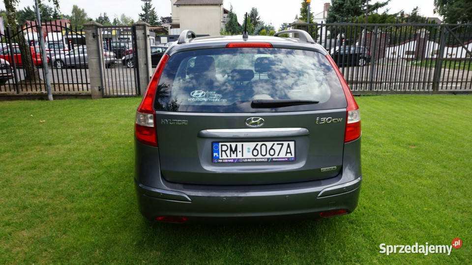 Hyundai i30 zarejestrowany ubezpieczony sprzedam