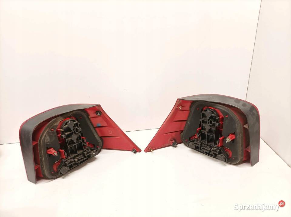 LAMPA TYŁ KOMPLET 5D HB 1J6945096Q VW Volkswagen Części samochodowe sprzedam