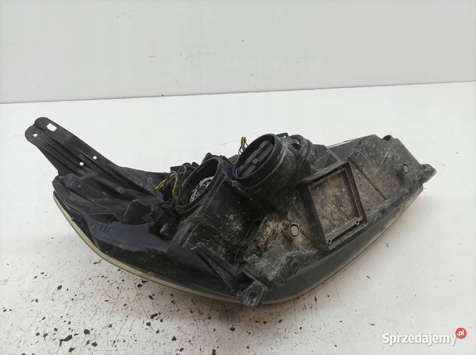 LAMPA PRZÓD LEWA LIFT CIEMNA Opel Vectra III świętokrzyskie